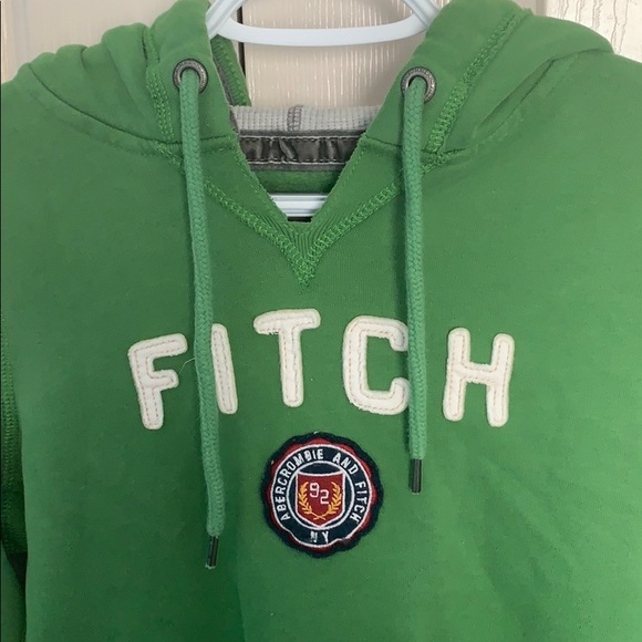 Green Abercrombie and Fitch sweatshirt - Picture 3 of 9